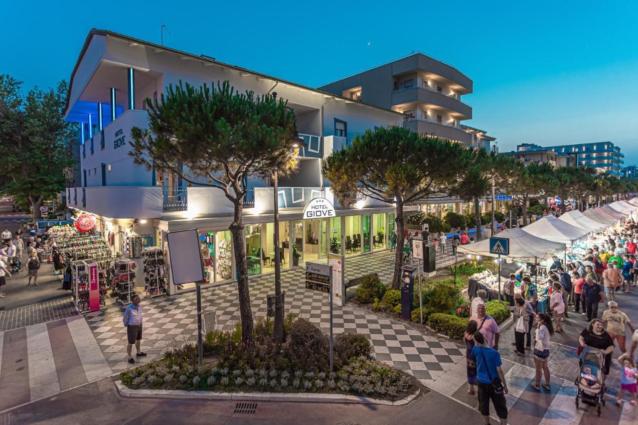 Hotel Giove Dipendenza Hotel Fiamma تْشيزيناتيكو المظهر الخارجي الصورة