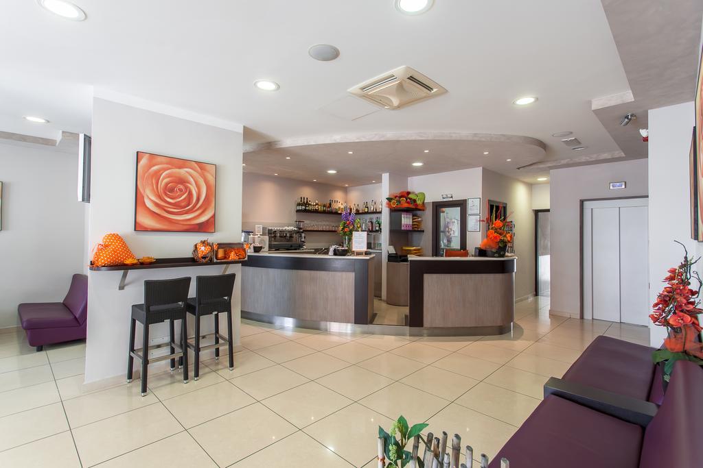 Hotel Giove Dipendenza Hotel Fiamma تْشيزيناتيكو المظهر الخارجي الصورة