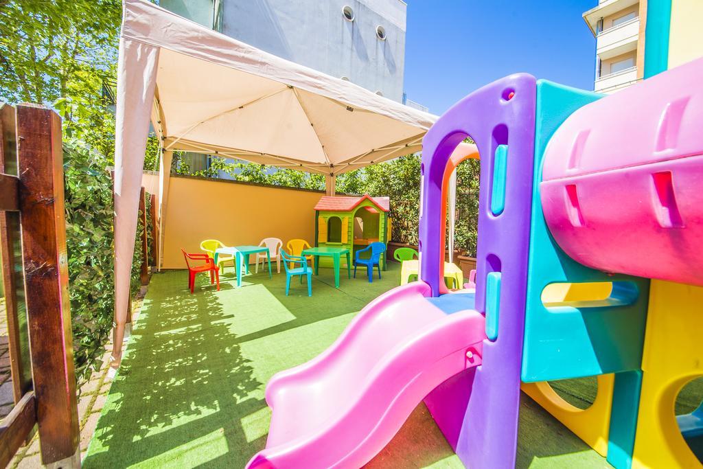 Hotel Giove Dipendenza Hotel Fiamma تْشيزيناتيكو المظهر الخارجي الصورة