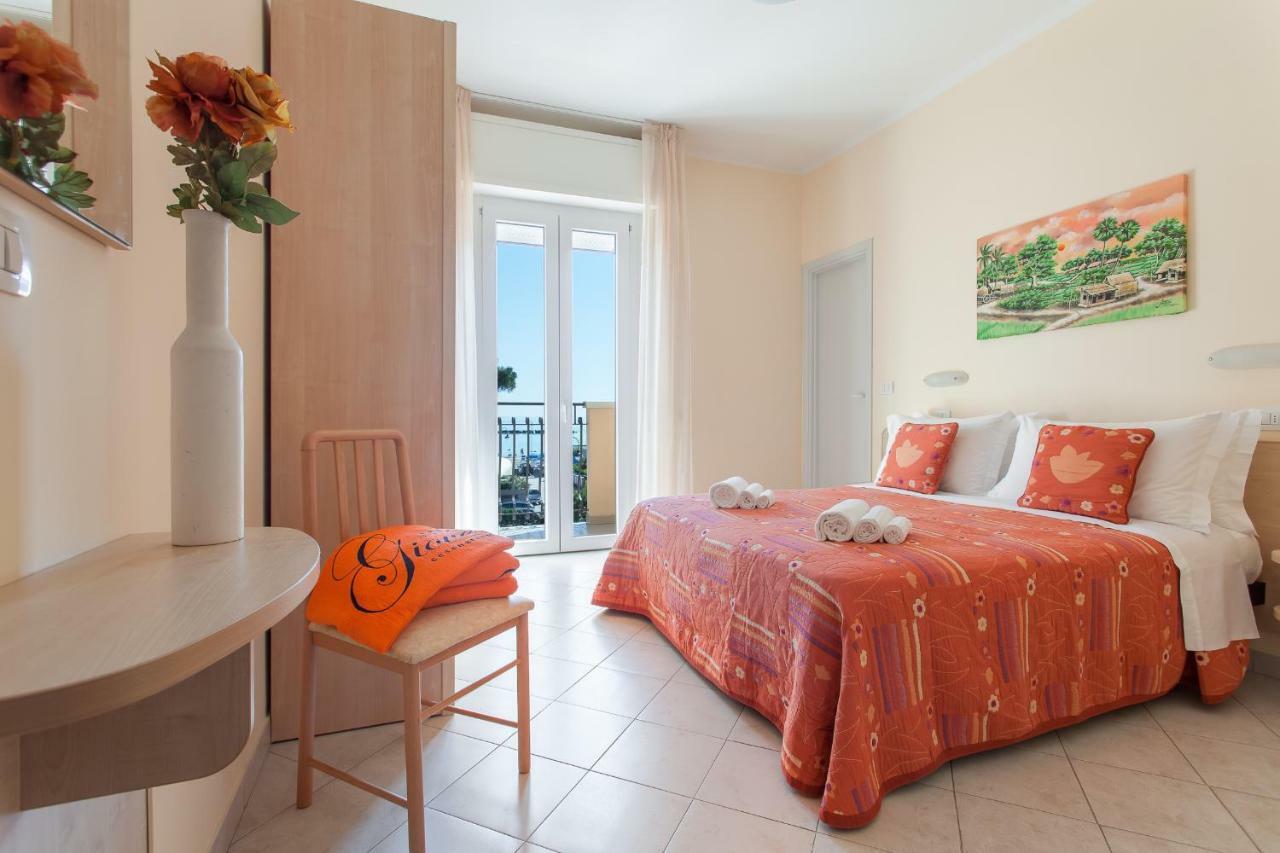 Hotel Giove Dipendenza Hotel Fiamma تْشيزيناتيكو المظهر الخارجي الصورة